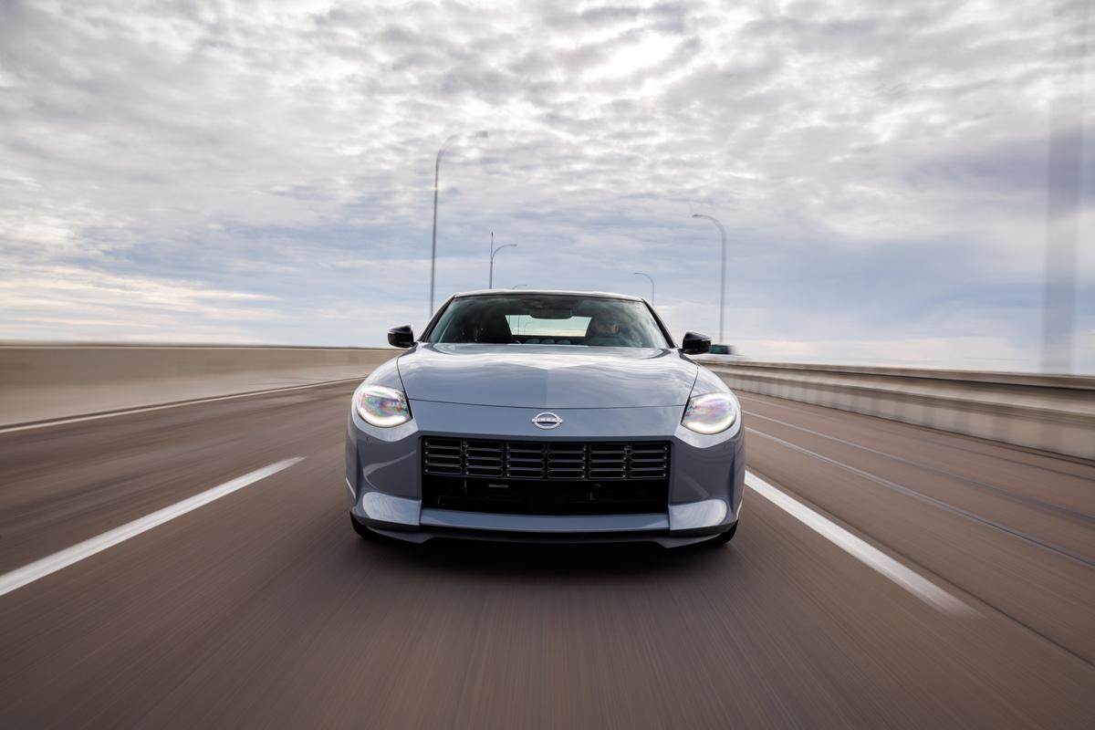 2023 Nissan Z_Boulder Gray-17.jpg