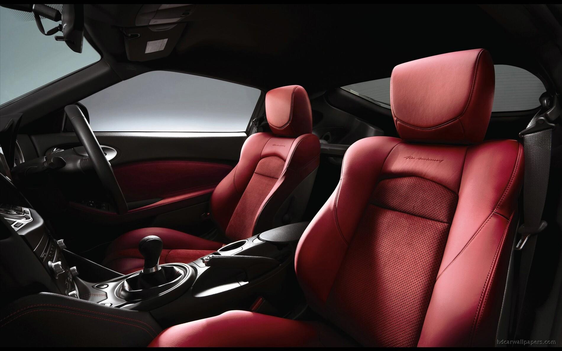 _edition_370z_40th_anniversary_model_interior-wide.jpg