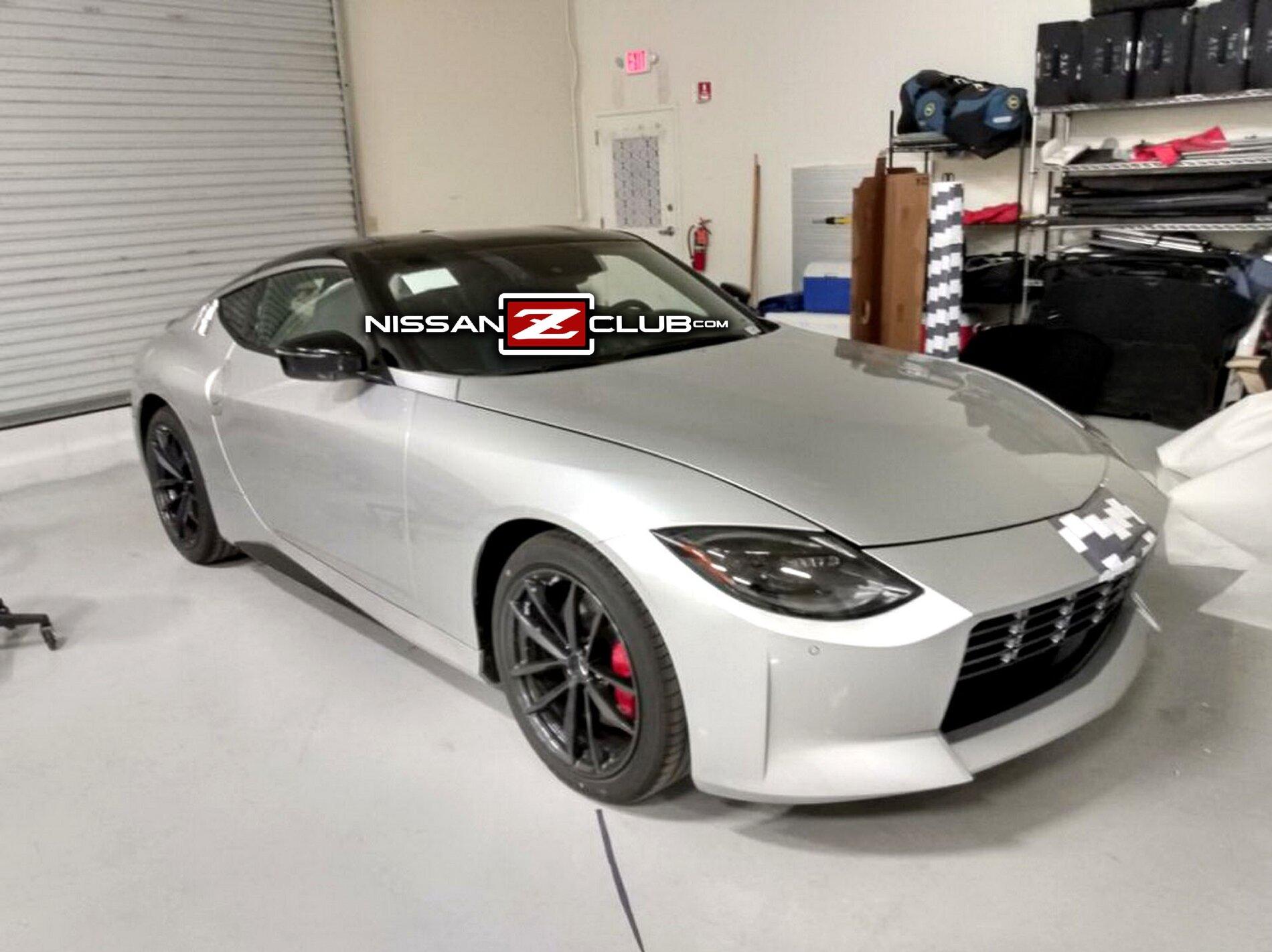 Colors for 2023 Nissan Z Black Diamond Metallic, Gun Metallic
