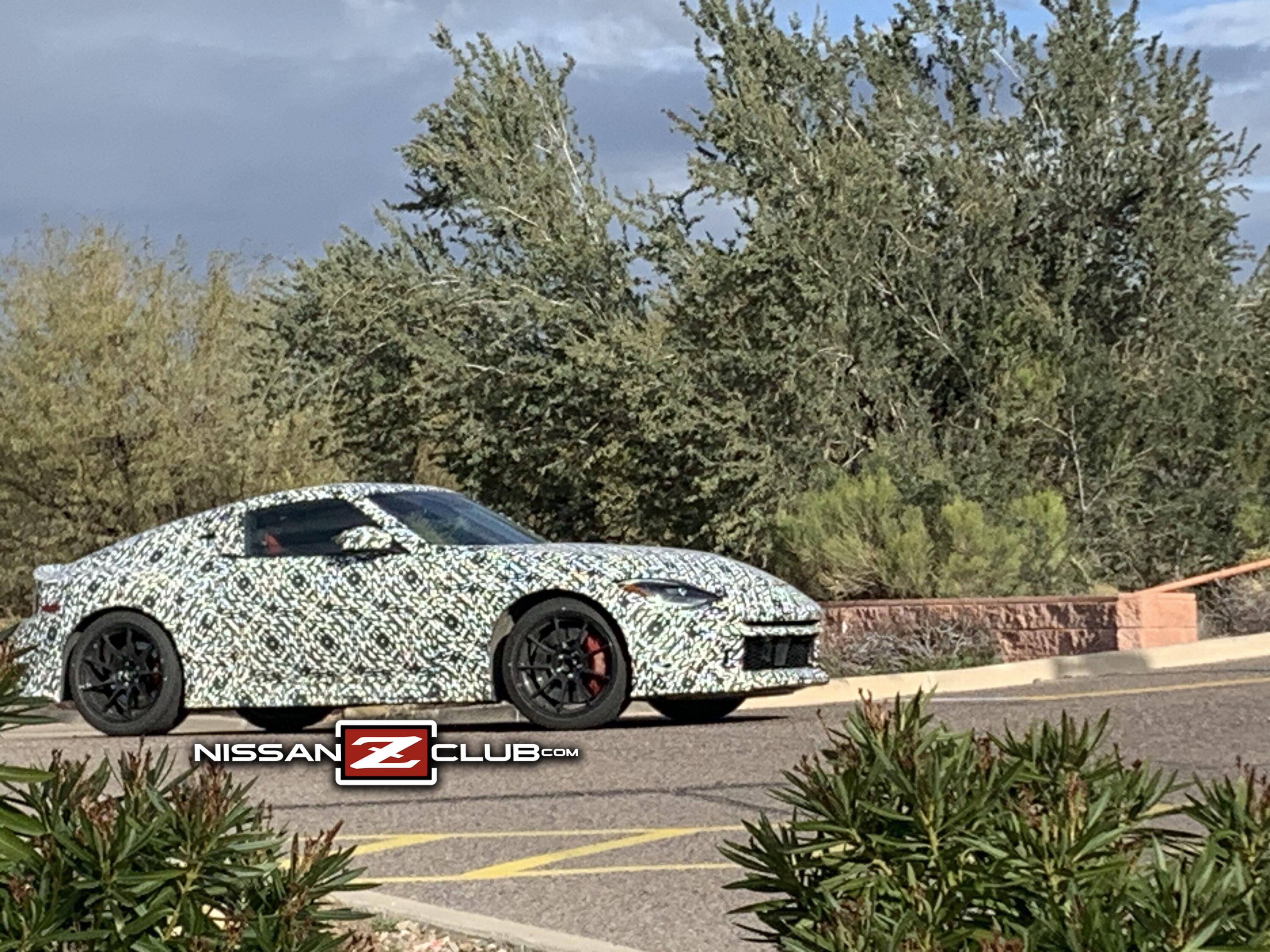 nismo-nissan-z-spied-testing-3.jpeg