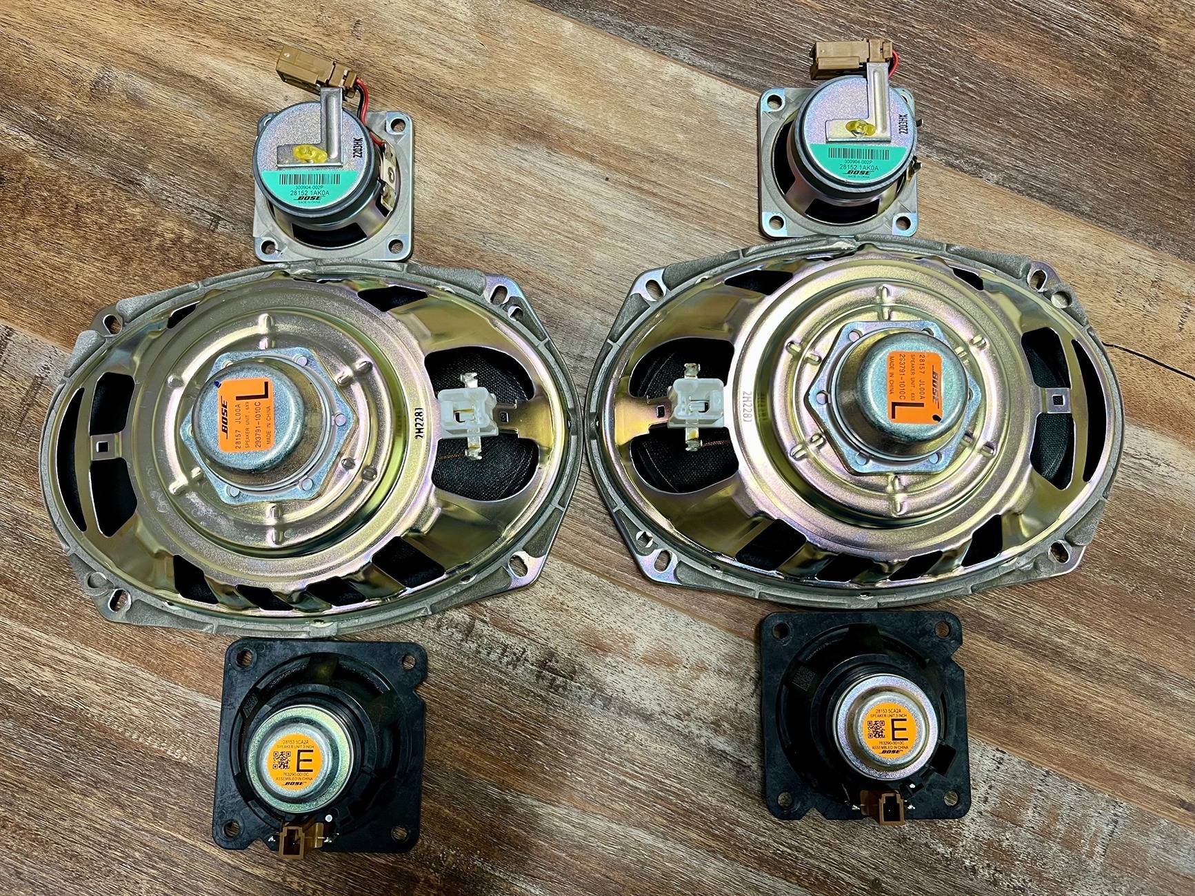 nissan-z-bose-speakers-back.jpg