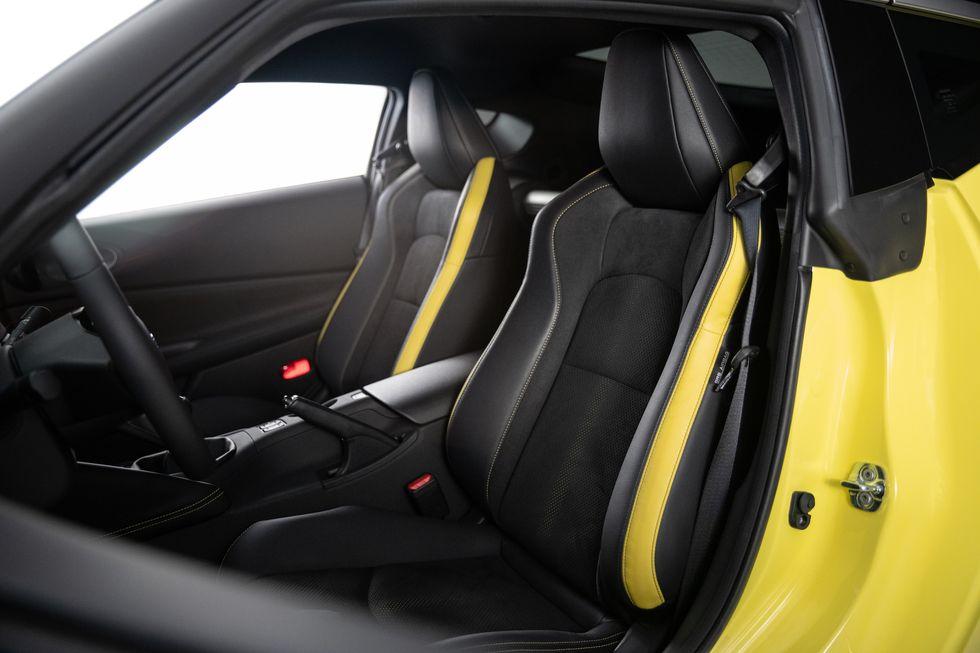nissan-z-r-t-21-1629209949.jpg