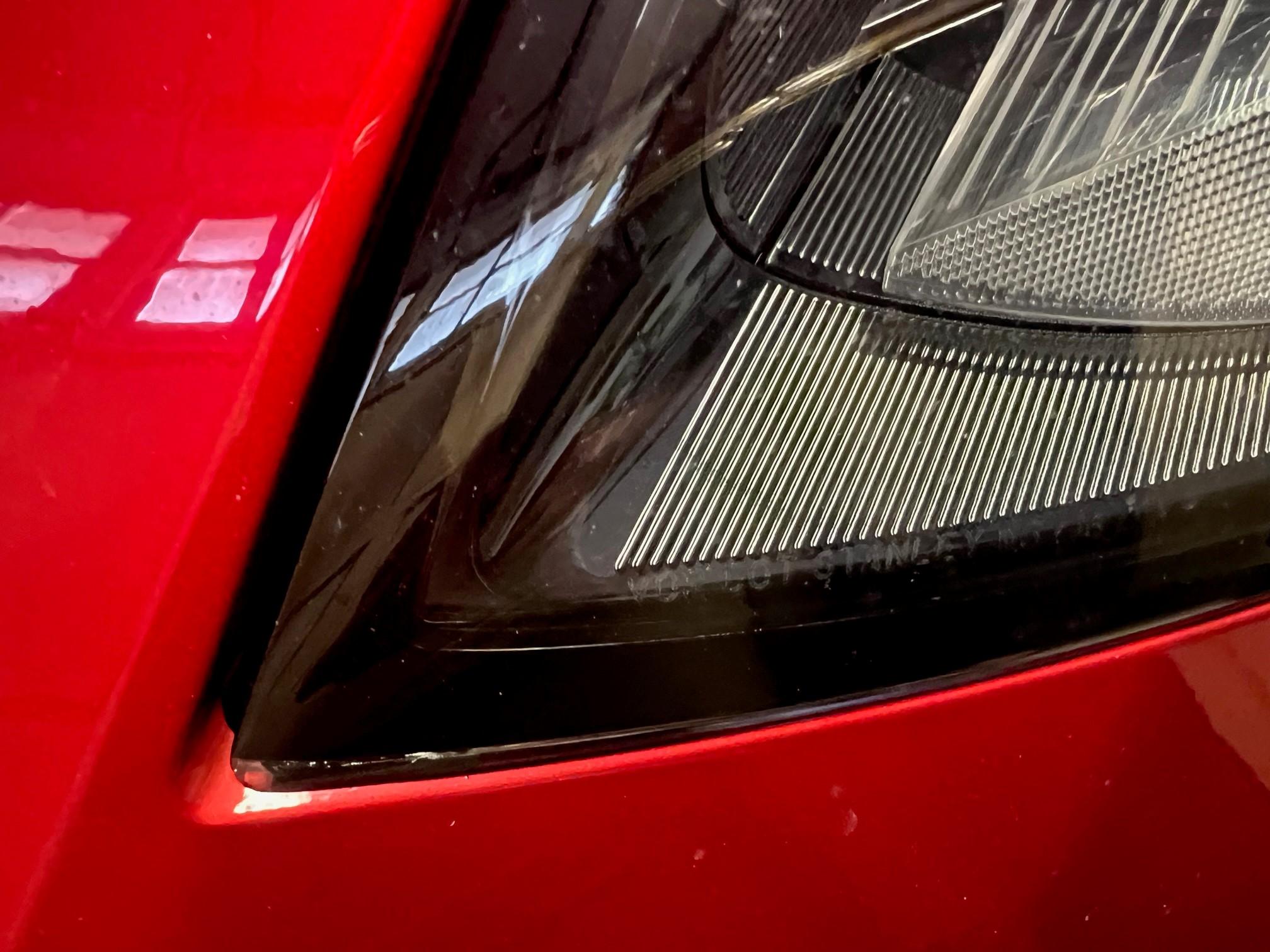 nissanzheadlight.jpg