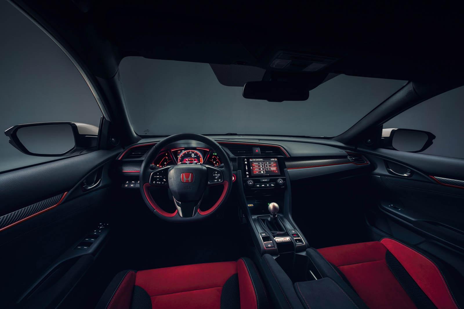 onda_Civic_Type_R_races_into_view_at_Geneva%2Bcopy.jpg