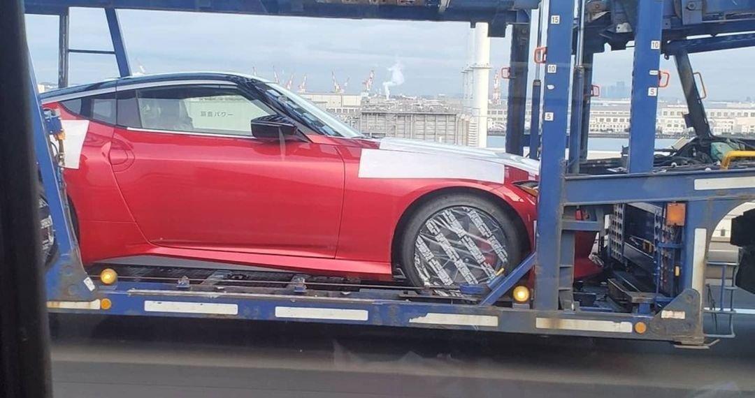 Passion-Red-2023 Nissan-Z Coupe 2.jpg
