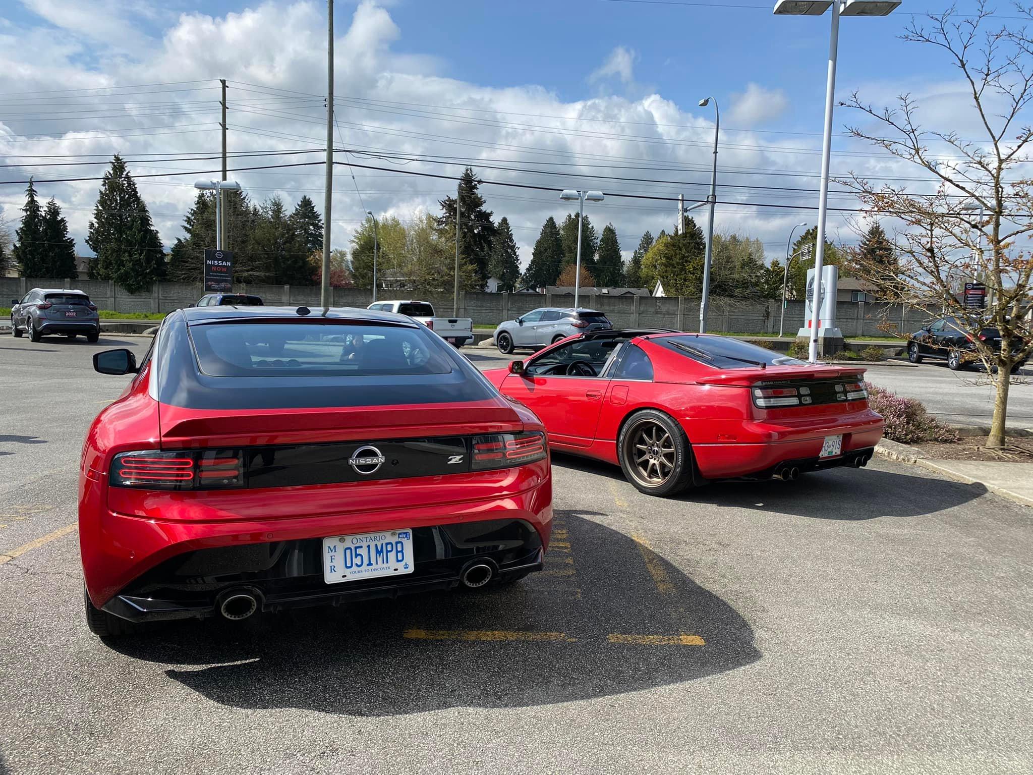 Passion Red Nissan Z vs Red 300ZX | 2023+ Nissan Z Forum Passion Red Nissan Z vs Red 300ZX | 2023+ Nissan Z Forum