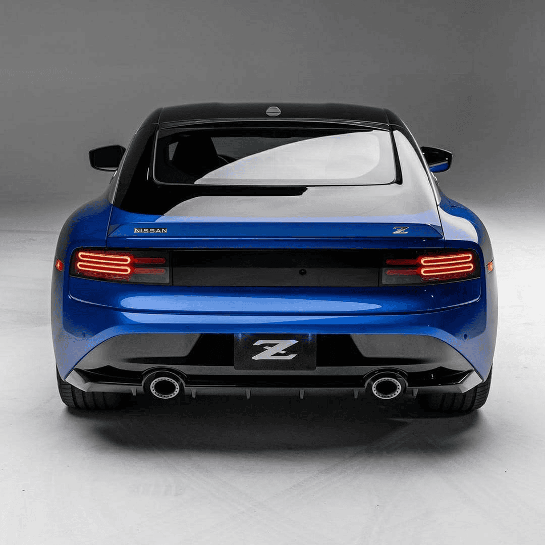 z prod blue rear1 emblem2.1.png