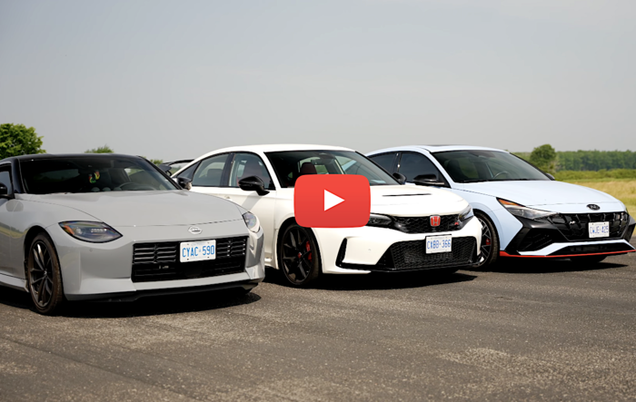 Drag Race: Nissan Z 6MT vs Civic Type R vs Elantra N