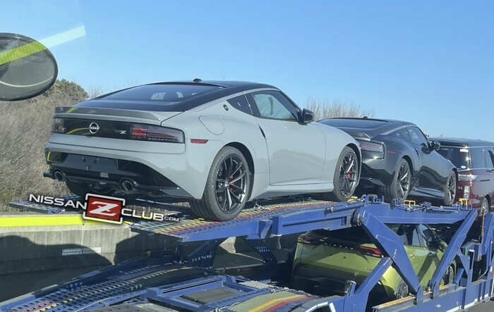 Photos: Boulder Gray & Black Diamond Nissan Z spotted on transport truck